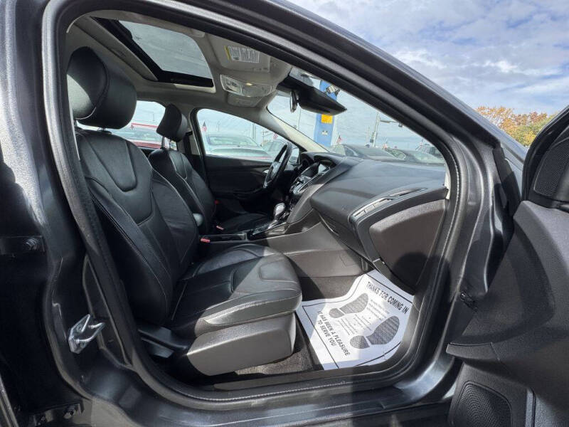 2017 Ford Focus Titanium