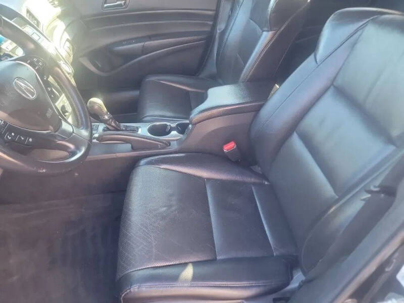 2014 Acura ILX 2.0L w/Tech