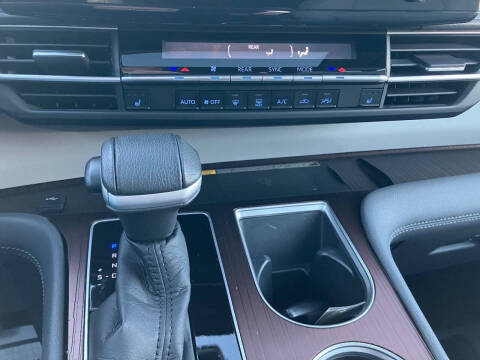 2022 Toyota Sienna XLE 7-Passenger