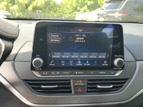 2025 Nissan Altima 2.5 SR