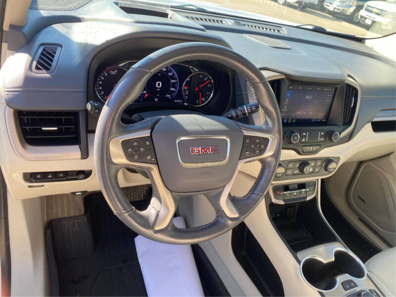 2022 GMC Terrain Denali