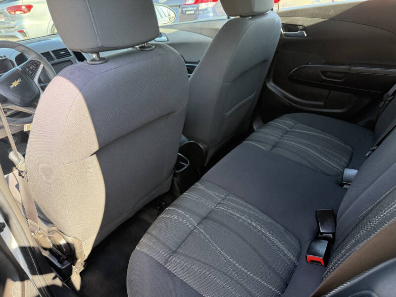 2016 Chevrolet Sonic LT Auto