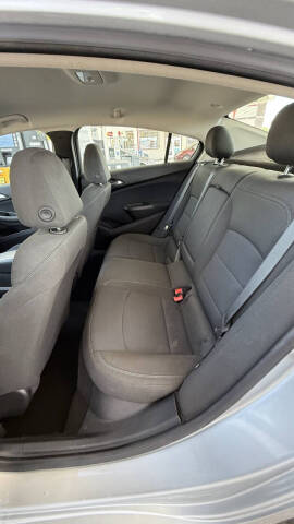 2017 Chevrolet Cruze LT Auto