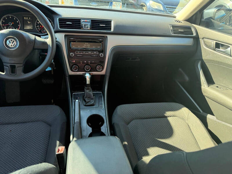 2014 Volkswagen Passat 1.8T S