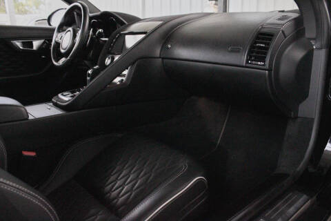 2017 Jaguar F-TYPE SVR