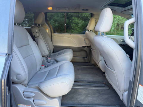 2015 Toyota Sienna