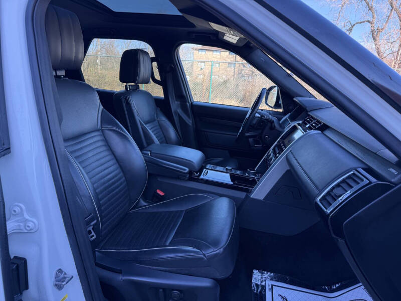 2018 Land Rover Discovery HSE Luxury