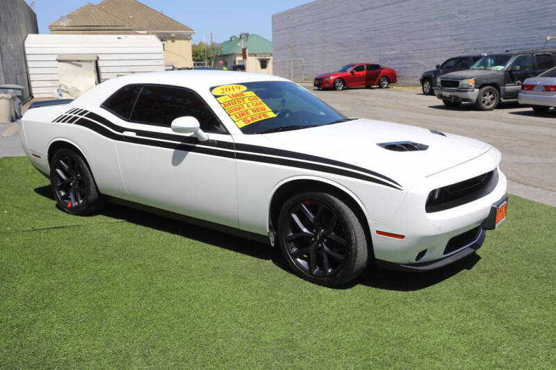 2019 Dodge Challenger SXT