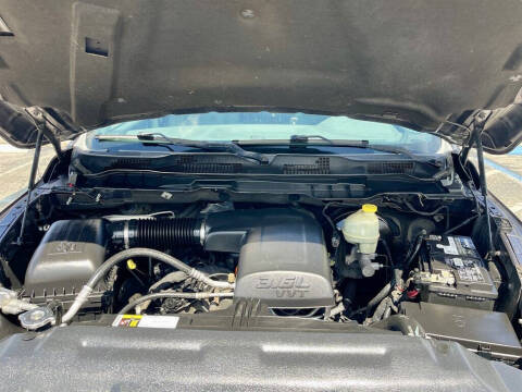 2016 RAM 1500 SLT