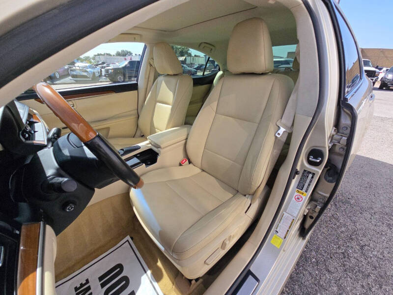 2013 Lexus ES 300h