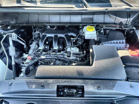 2023 Nissan Pathfinder S