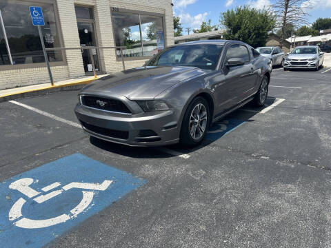 2014 Ford Mustang V6