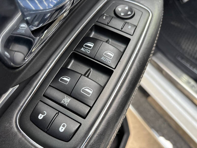 2014 RAM 1500 Laramie Limited