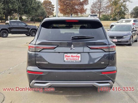 2026 Mitsubishi Outlander SE
