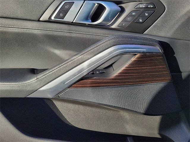 2023 BMW X6 xDrive40i