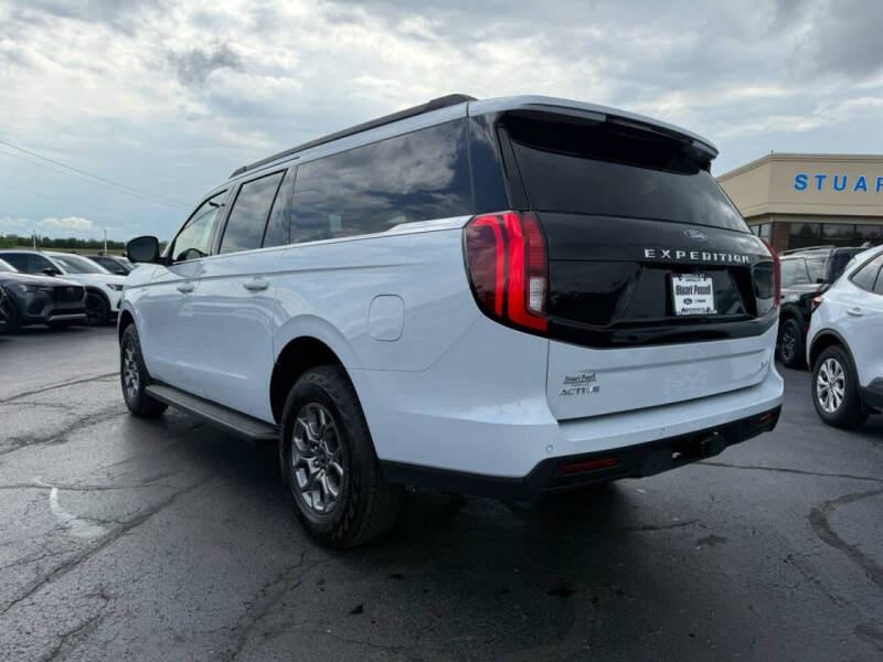 2026 Ford Expedition MAX Active