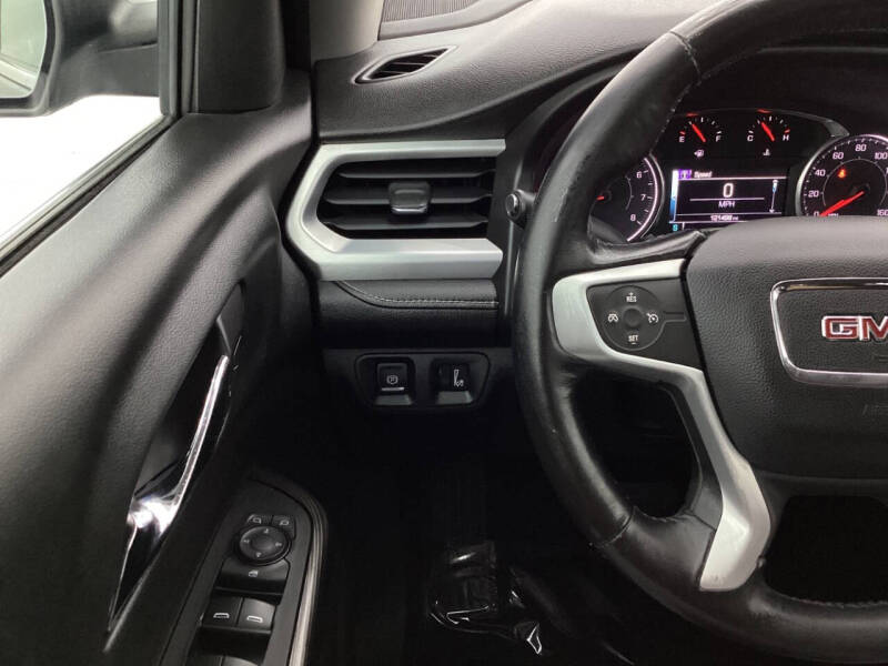 2017 GMC Acadia SLT-1