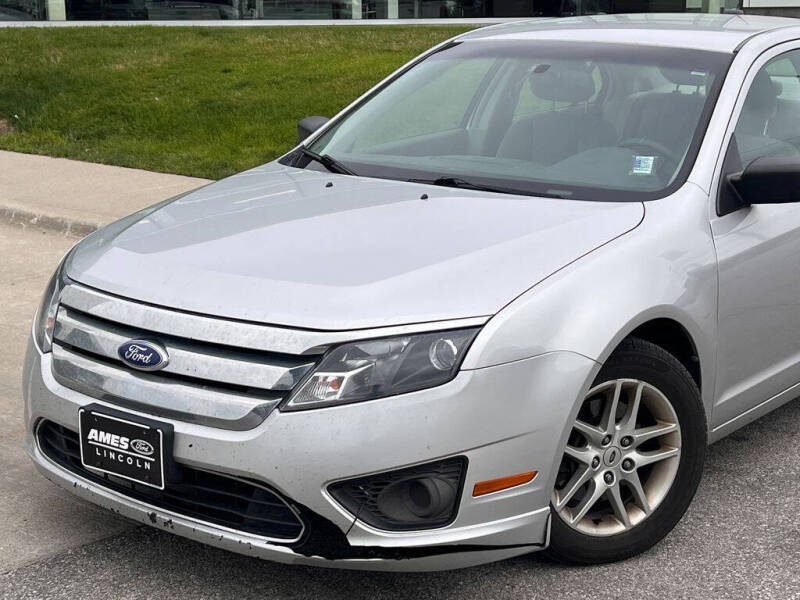 2011 Ford Fusion S