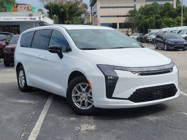 2027 Chrysler Pacifica Select