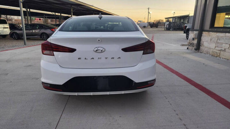 2020 Hyundai Elantra