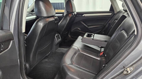 2013 Volkswagen Passat SE