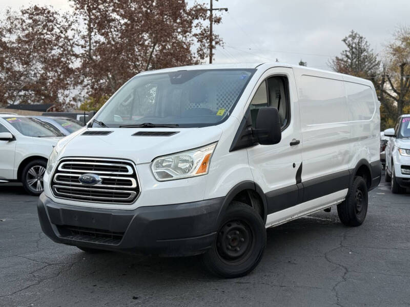 2016 Ford Transit Base