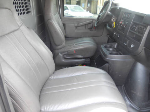 2016 Chevrolet Express 2500