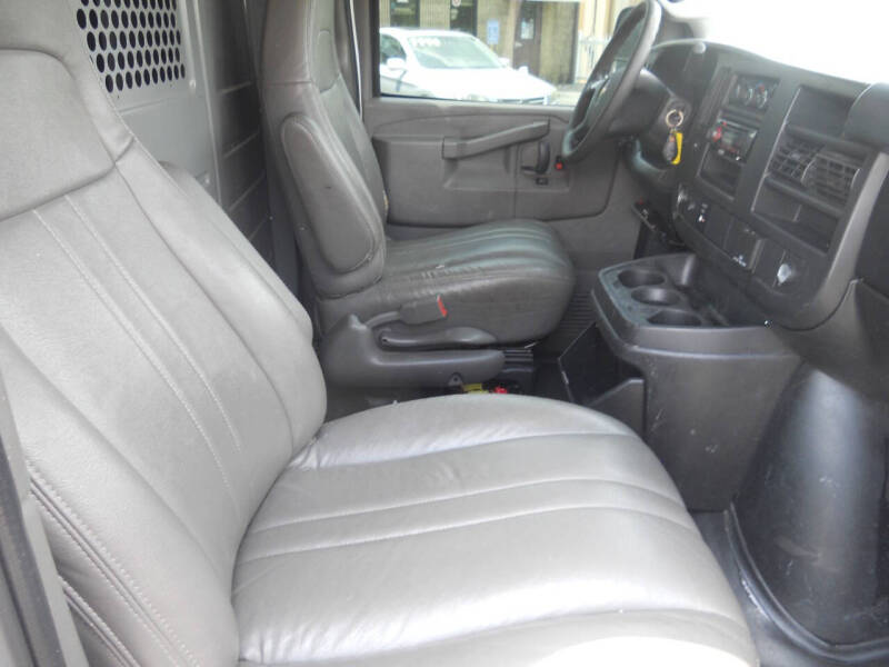 2016 Chevrolet Express 2500