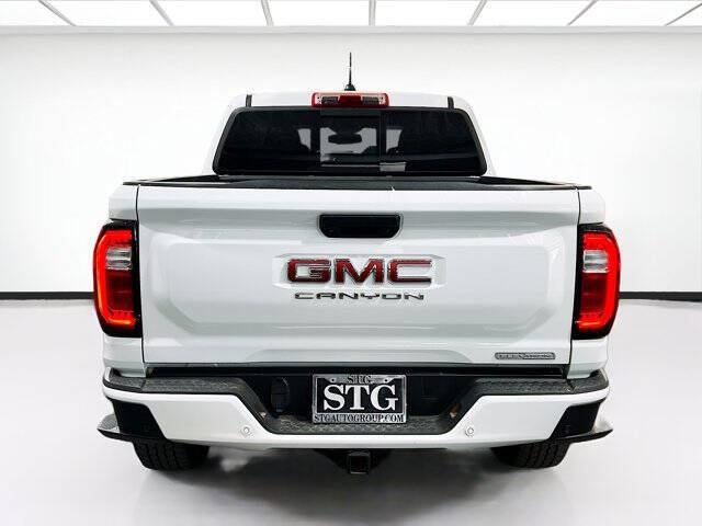 2024 GMC Canyon Elevation