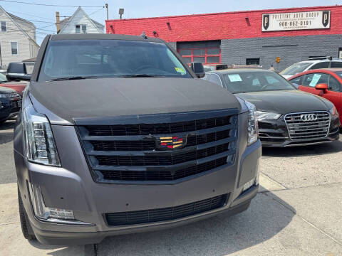 2017 Cadillac Escalade Luxury