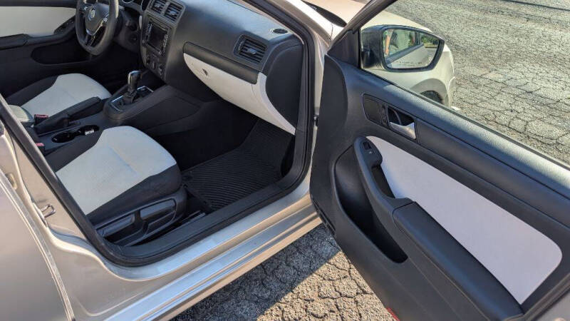 2015 Volkswagen Jetta
