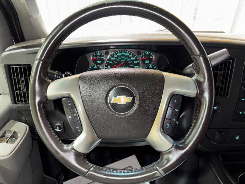 2017 Chevrolet Express 2500