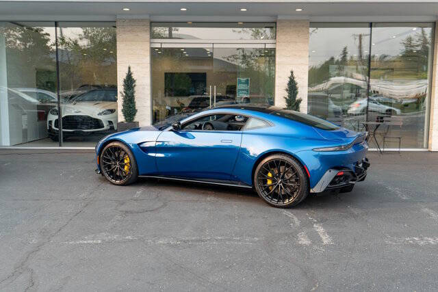 2022 Aston Martin Vantage 4