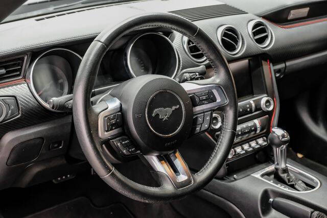 2021 Ford Mustang EcoBoost