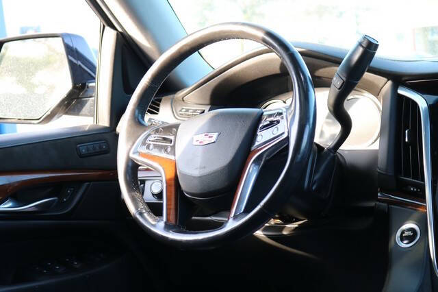 2019 Cadillac Escalade Luxury