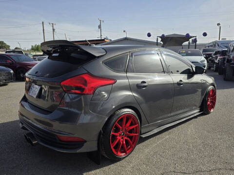 2017 Ford Focus ST
