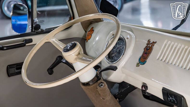 1977 Volkswagen Bus