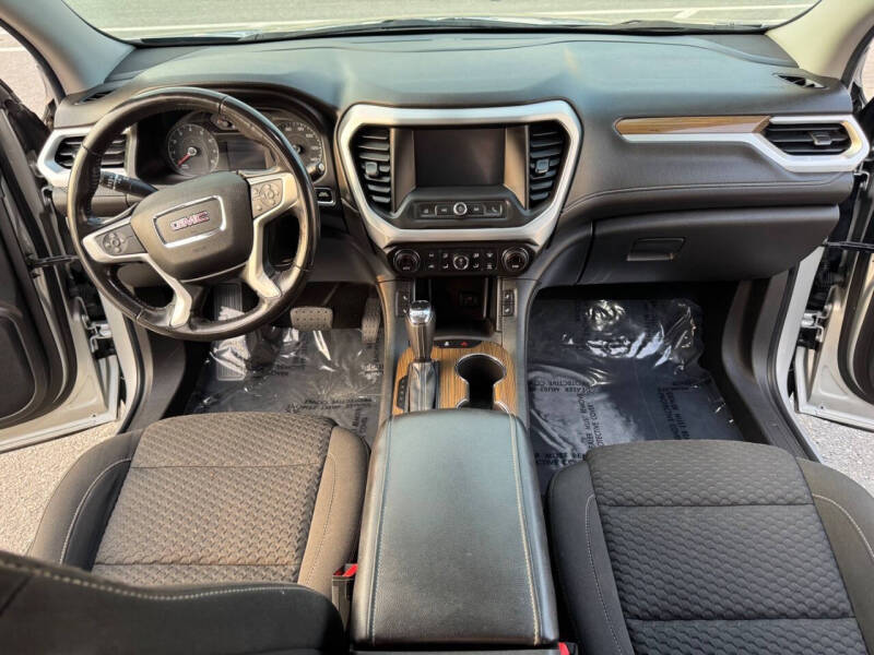 2019 GMC Acadia SLE-2