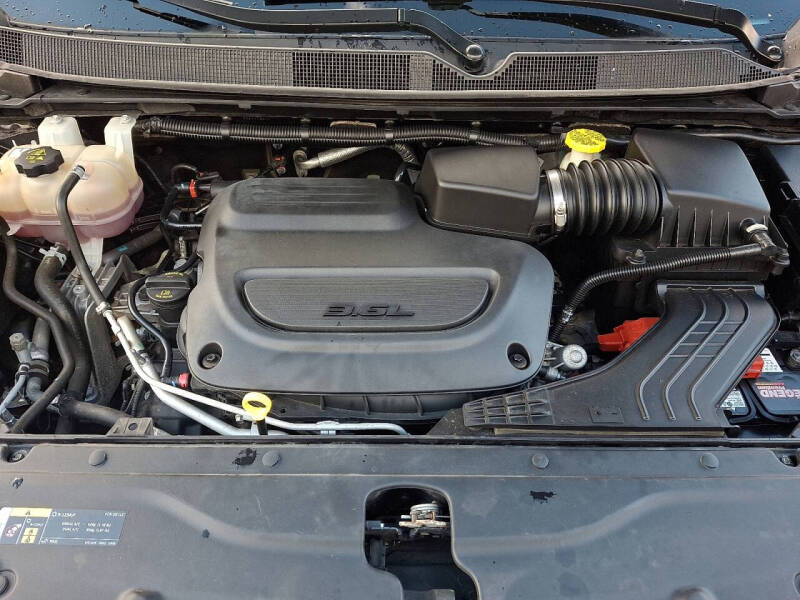 2020 Chrysler Voyager L