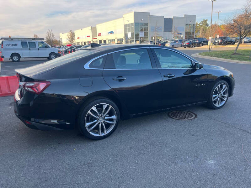 2024 Chevrolet Malibu 2LT photo 3