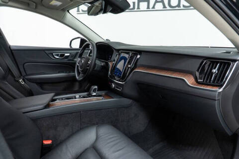 2024 Volvo V60 Cross Country B5 Plus