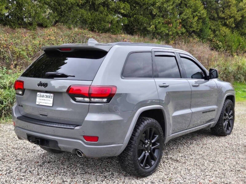 2020 Jeep Grand Cherokee Laredo