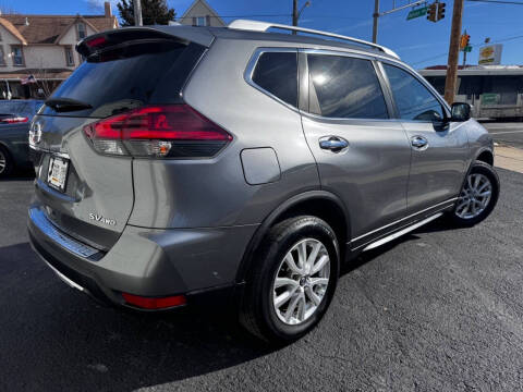 2018 Nissan Rogue SV
