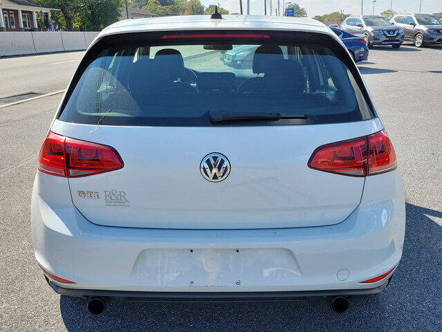 2016 Volkswagen Golf GTI S