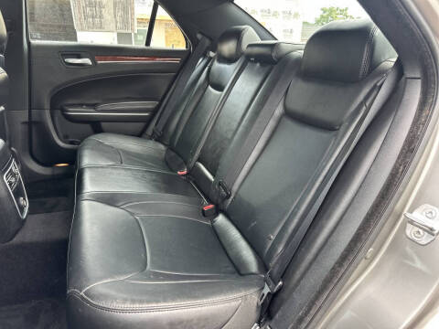 2014 Chrysler 300