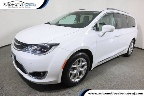 2017 Chrysler Pacifica