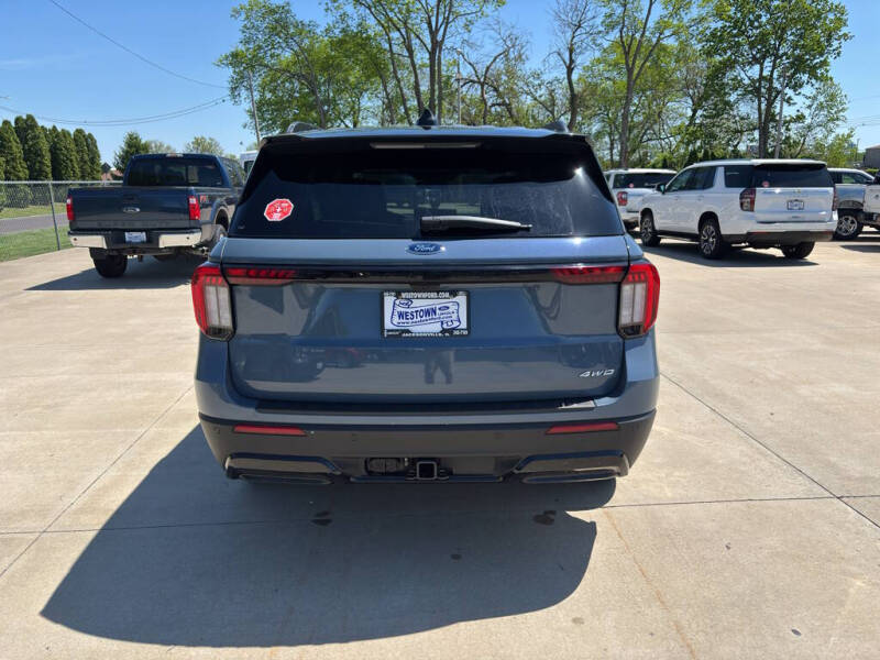 2025 Ford Explorer ST-Line
