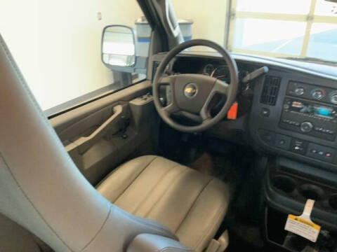 2025 Chevrolet Express 3500