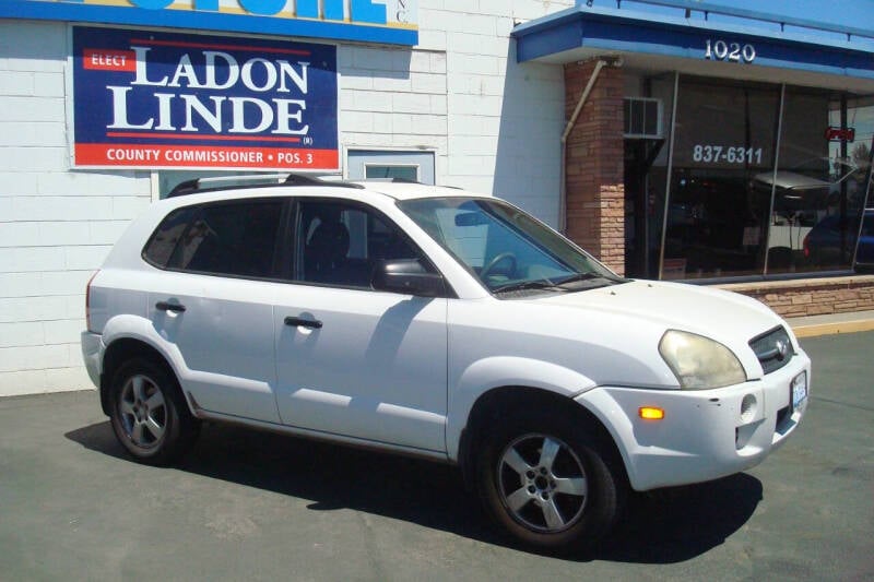 2007 Hyundai Tucson for sale at Tom's Car Store Inc in Sunnyside WA