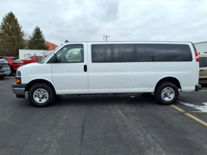 2022 Chevrolet Express LT 3500